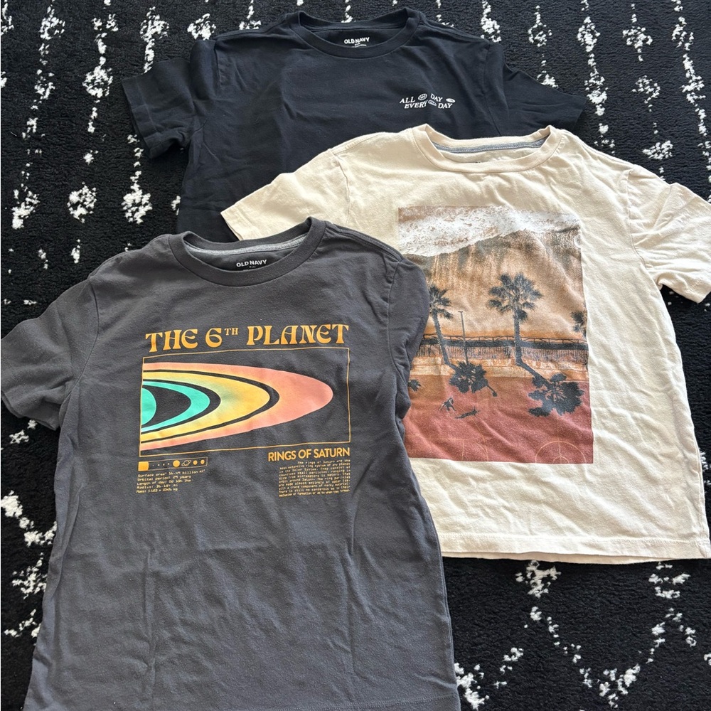 LAST CHANCE - Boys Old Navy T Shirt Bundle Size 8, Runs Small